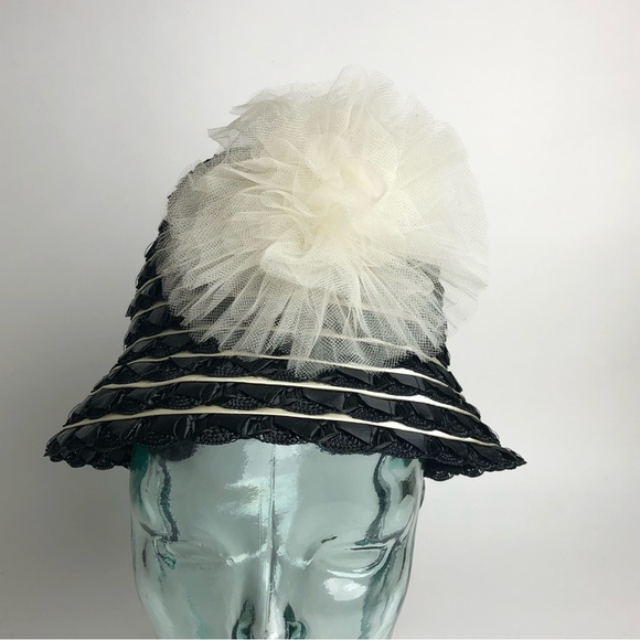Luci Ame’s Handcrafted Hat Vintage Black with Off White Pompon - Picture 1 of 8